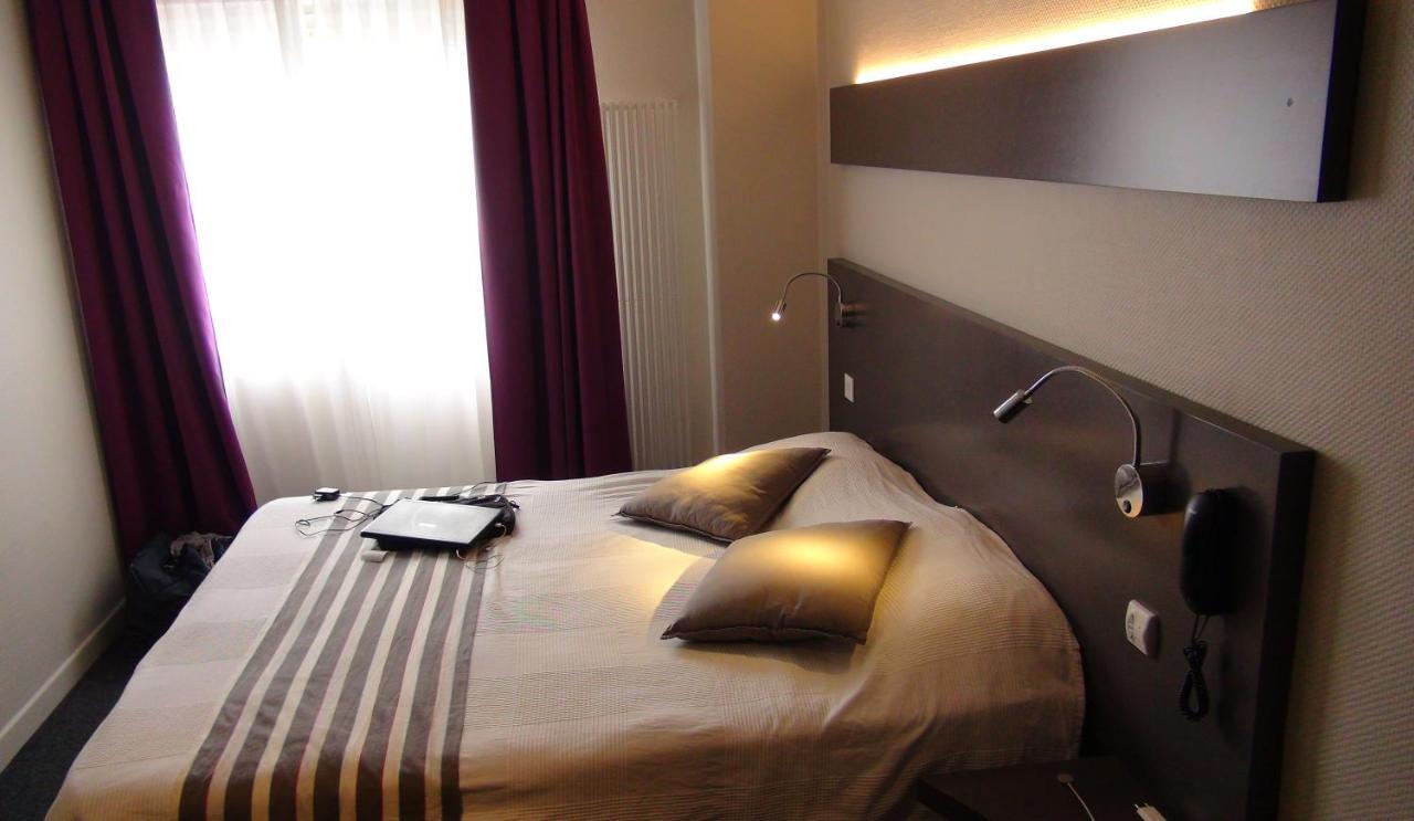 Hotel Pyrenees Atlantique Saint-Pée-sur-Nivelle Exteriör bild