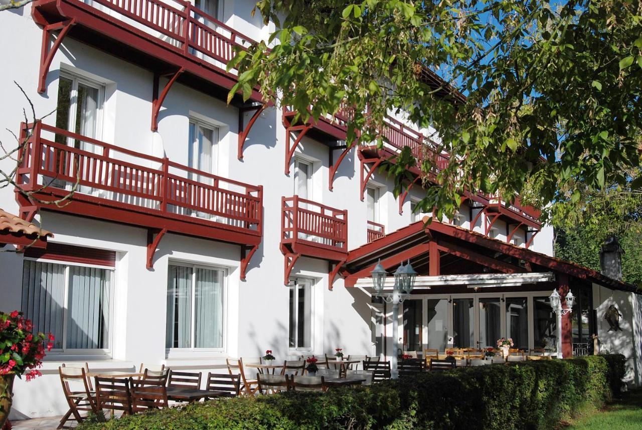 Hotel Pyrenees Atlantique Saint-Pée-sur-Nivelle Exteriör bild