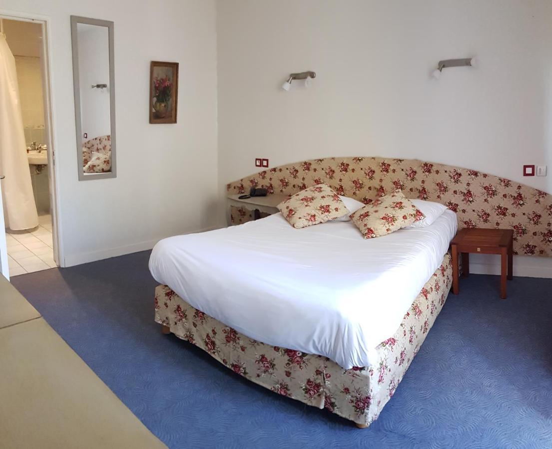 Hotel Pyrenees Atlantique Saint-Pée-sur-Nivelle Exteriör bild
